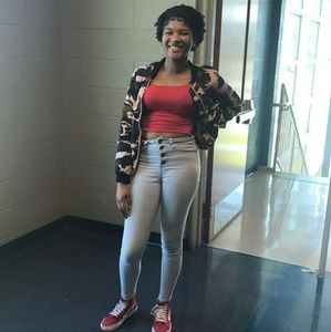 Meet your Posher, Shunteona